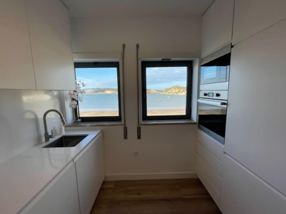 Apartamento Em Frente A Praia ساو مارتينهو دو بورتو المظهر الخارجي الصورة