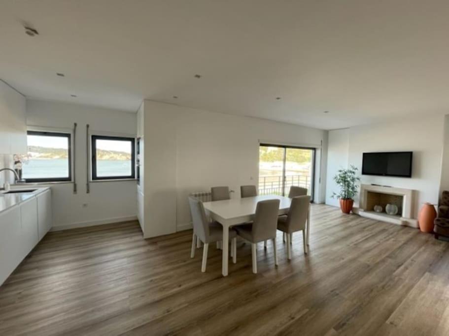 Apartamento Em Frente A Praia ساو مارتينهو دو بورتو المظهر الخارجي الصورة