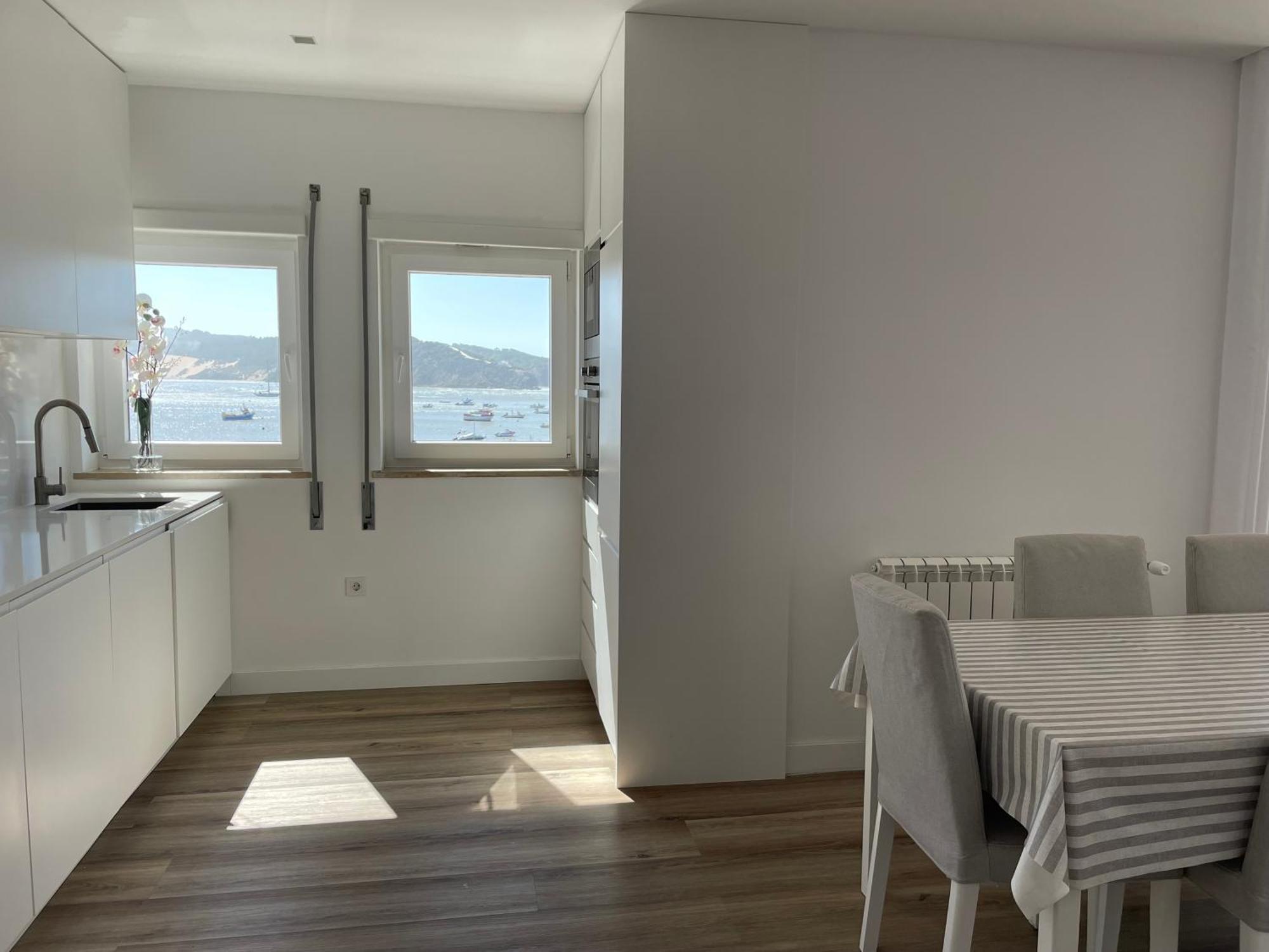 Apartamento Em Frente A Praia ساو مارتينهو دو بورتو المظهر الخارجي الصورة